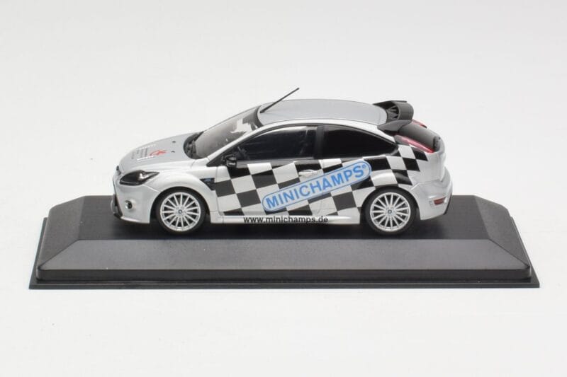 Ford Focus RS Mk2 Toy Fair Nuremberg 2010 Minichamps 1:43 403088105 Kov