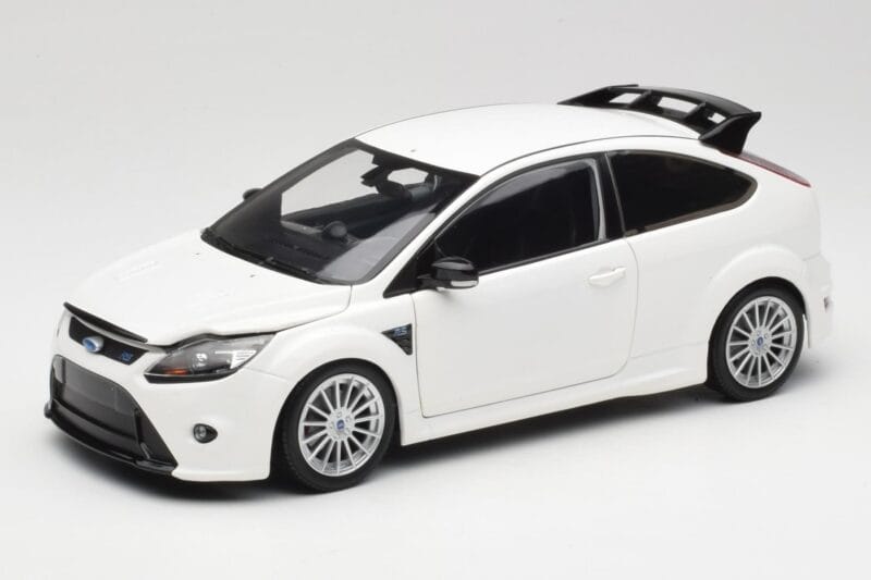 Ford Focus RS Mk2 Bílý Minichamps 1:18 100080002 Kov