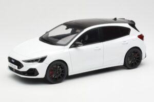 Ford Focus ST Mk4 Frozen Bílý MCG 1:18 MCG18453 Kov