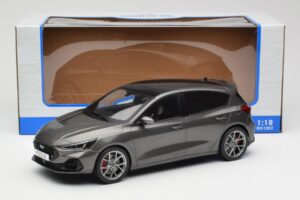 Ford Focus ST Mk4 Šedý MCG 1:18 MCG18454 Kov – obrázek 6 z 6