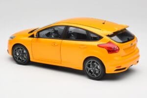 Ford Focus ST Mk2 Tangerine Scream Minichamps 1:18 110082005 Kov – obrázek 7 z 8