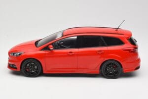 Ford Focus ST Turnier Mk3 Race Red MCG 1:18 MCG18466 Kov – obrázek 3 z 6