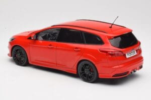 Ford Focus ST Turnier Mk3 Race Red MCG 1:18 MCG18466 Kov – obrázek 5 z 6