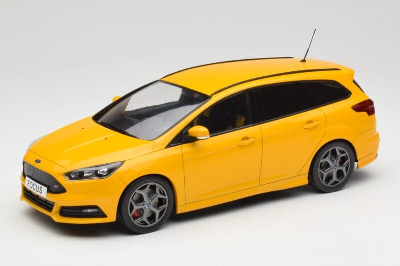 Ford Focus ST Turnier Mk3 Žlutý MCG 1:18 MCG18464 Kov