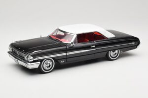 Ford Galaxie 500 Černý Sun Star 1:18 1442 Kov