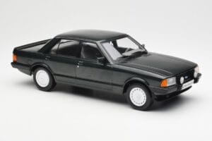 Ford Granada Mk2 2.8 Injection Tmavě Zelený MCG 1:18 MCG18263 Kov – obrázek 4 z 6