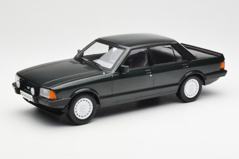 Ford Granada Mk2 2.8 Injection Tmavě Zelený MCG 1:18 MCG18263 Kov