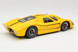 Ford GT40 Mk IV Žlutý 1967 Shelby Collectibles 1:18 31414S Kov – obrázek 3 z 8