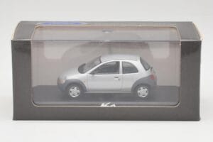 Ford Ka Mk1 Stříbrně Šedý Minichamps 1:43 130248 Kov – obrázek 4 z 4