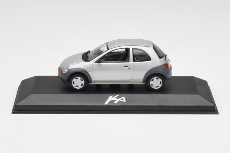 Ford Ka Mk1 Stříbrně Šedý Minichamps 1:43 130248 Kov