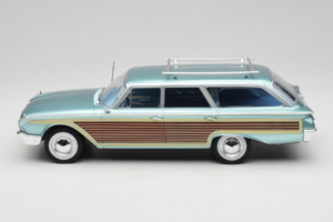Ford Country Squire Modrý MCG 1:18 MCG18049 Kov – obrázek 3 z 6