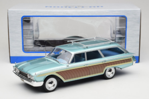 Ford Country Squire Modrý MCG 1:18 MCG18049 Kov – obrázek 6 z 6