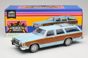 Ford LTD Country Squire Charlie's Angels Movie GreenLight 1:18 19066 Kov – obrázek 8 z 8