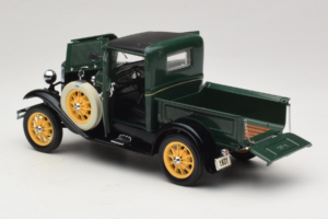 Ford Model A Pickup Valley Green Motor City 1:18 40003 Kov – obrázek 5 z 8