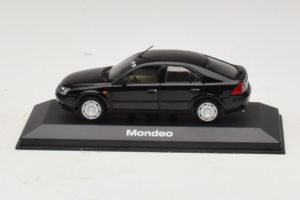 Ford Mondeo Mk3 Černý Minichamps 1:43 MONDEO004 Kov