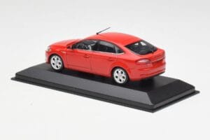 Ford Mondeo Mk4 Colorado Červený Minichamps 1:43 MONDEO001 Kov – obrázek 3 z 4