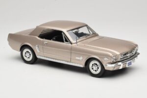 Ford Mustang 1964 1/2 Stříbrný Mira 1:18 6127 Kov – obrázek 6 z 8