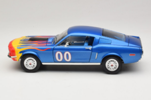 Ford Mustang Cooter's Car Dukes of Hazzard Tomy 1:18 21957P Kov – obrázek 3 z 6