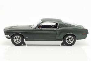 Ford Mustang Fastback Satin Green Metallic Norev 1:12 122702 Kov – obrázek 3 z 5