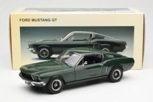 Ford Mustang GT Bullitt Zelený AUTOart 1:18 72812 Kov – obrázek 8 z 8