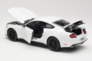 Ford Mustang GT S550 Bílý Maisto 1:18 31197 Kov – obrázek 5 z 8
