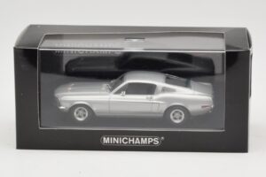 Ford Mustang GT Stříbrný Minichamps 1:43 FORD001 Kov – obrázek 4 z 4