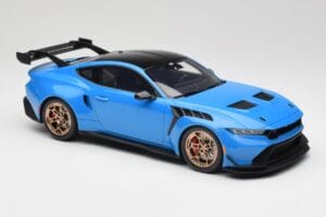 Ford Mustang GTD Antimatter Blue Metallic GT Spirit 1:18 GT473 Pryskyřice – obrázek 4 z 6