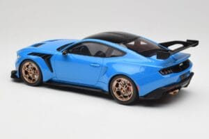 Ford Mustang GTD Antimatter Blue Metallic GT Spirit 1:18 GT473 Pryskyřice – obrázek 5 z 6