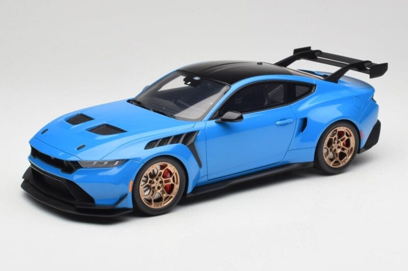 Ford Mustang GTD Antimatter Blue Metallic GT Spirit 1:18 GT473 Pryskyřice