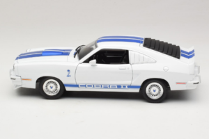 Ford Mustang II Cobra II Charlie's Angels Movie Greenlight 1:18 12880 Kov – obrázek 4 z 8