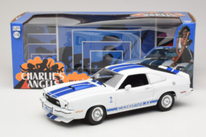 Ford Mustang II Cobra II Charlie's Angels Movie Greenlight 1:18 12880 Kov – obrázek 8 z 8
