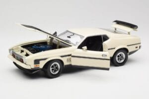 Ford Mustang Mach 1 Bílý Sun Star 1:18 3602 Kov – obrázek 2 z 8
