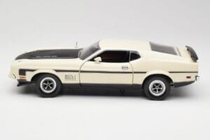 Ford Mustang Mach 1 Bílý Sun Star 1:18 3602 Kov – obrázek 4 z 8
