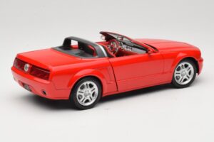 Ford Mustang S197 GT Kabriolet Červený Beanstalk Group 1:18 FOR10016R Kov – obrázek 3 z 8