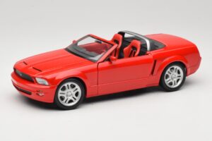 Ford Mustang S197 GT Kabriolet Červený Beanstalk Group 1:18 FOR10016R Kov
