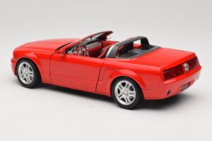Ford Mustang S197 GT Kabriolet Červený Beanstalk Group 1:18 FOR10016R Kov – obrázek 7 z 8