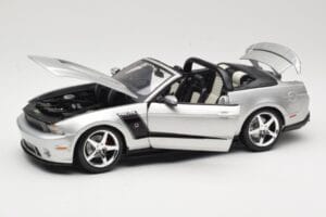 Ford Mustang S197 Roush 427R Kabriolet Stříbrný Maisto 1:18 31669 Kov – obrázek 2 z 8