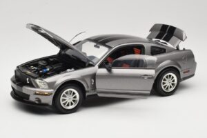 Ford Mustang S197 Shelby GT500 40th Anniversary Šedý Shelby Collectibles 1:18 DC075005 Kov – obrázek 2 z 8