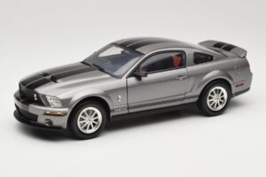Ford Mustang S197 Shelby GT500 40th Anniversary Šedý Shelby Collectibles 1:18 DC075005 Kov