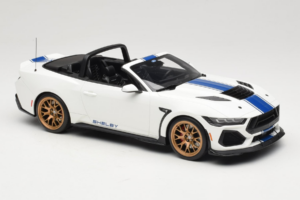 Ford Mustang S650 Shelby Super Snake Oxford White GT Spirit 1:18 GT572 Pryskyřice – obrázek 4 z 6