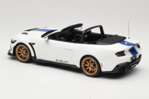 Ford Mustang S650 Shelby Super Snake Oxford White GT Spirit 1:18 GT572 Pryskyřice – obrázek 5 z 6