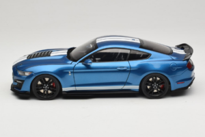 Ford Mustang Shelby GT500 S550 Atlas Blue Metallic IXO 1:18 18RDC244-FO Kov – obrázek 4 z 8