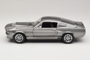 Ford Mustang Shelby GT500 Eleanor Shelby Collectibles 1:18 9081 Kov – obrázek 4 z 8