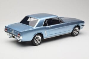 Ford Mustang V8 Hardtop Pony GT Silver Blue GT Spirit 1:12 G089 Pryskyřice – obrázek 2 z 6