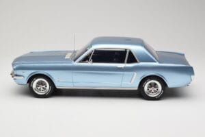 Ford Mustang V8 Hardtop Pony GT Silver Blue GT Spirit 1:12 G089 Pryskyřice – obrázek 3 z 6
