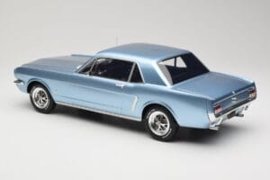 Ford Mustang V8 Hardtop Pony GT Silver Blue GT Spirit 1:12 G089 Pryskyřice – obrázek 5 z 6