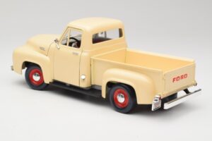 Ford Pickup Colonial Bílý Road Legends 1:18 92148 Kov – obrázek 7 z 8