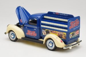 Ford Pepsi-Cola Replica Golden Wheel 1:18 PF351 Kov – obrázek 5 z 8