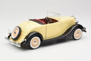 Ford Roadster Dearborn Yellow Solido 1:18 8008 Kov – obrázek 3 z 8