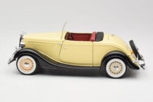 Ford Roadster Dearborn Yellow Solido 1:18 8008 Kov – obrázek 4 z 8